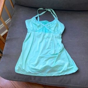 Lululemon size 2 turquoise tank